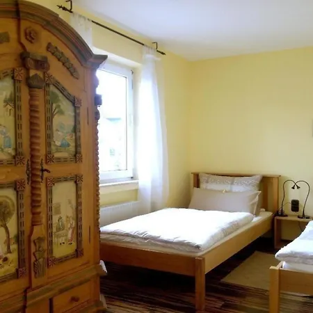 Mit Balkon Und Rheinblick